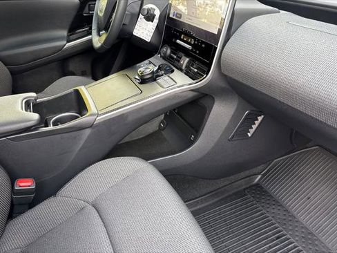 Certified 2025 Toyota bZ4X FWD image 17