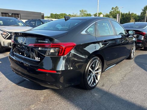 Used 2024 Honda Civic Touring image 3