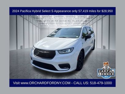 Used 2024 Chrysler Pacifica Limited