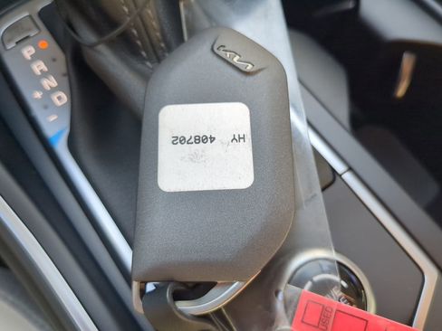 New 2026 Kia Sorento S w/ S Panoramic Sunroof Package image 25