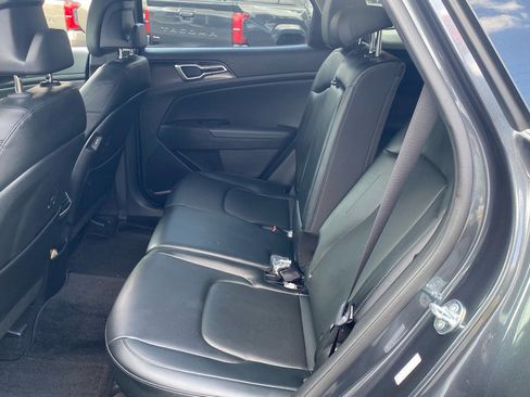 Used 2025 Kia Sportage EX w/ Premium Package FWD image 6