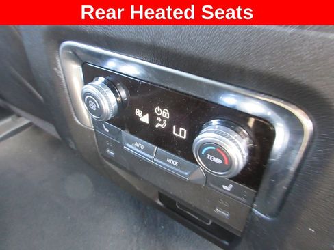 Used 2025 GMC Yukon XL Elevation w/ Technology Package AWD/4WD image 28