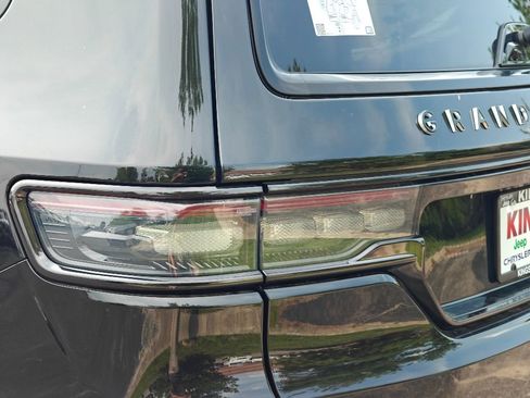 New 2024 Jeep Grand Wagoneer L Series II w/ Quick Order Packagew 28T AWD/4WD image 24