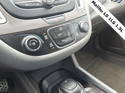 Used 2017 Chevrolet Malibu LS image 17