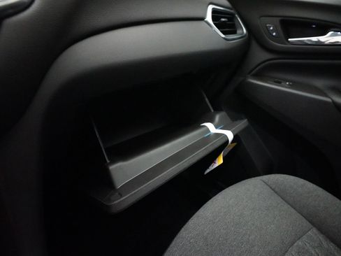 Certified 2024 Chevrolet Equinox LT FWD image 30