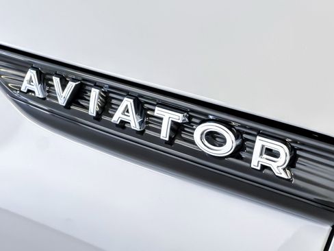 Certified 2025 Lincoln Aviator Reserve w/ Equipment Group 201A AWD/4WD image 29