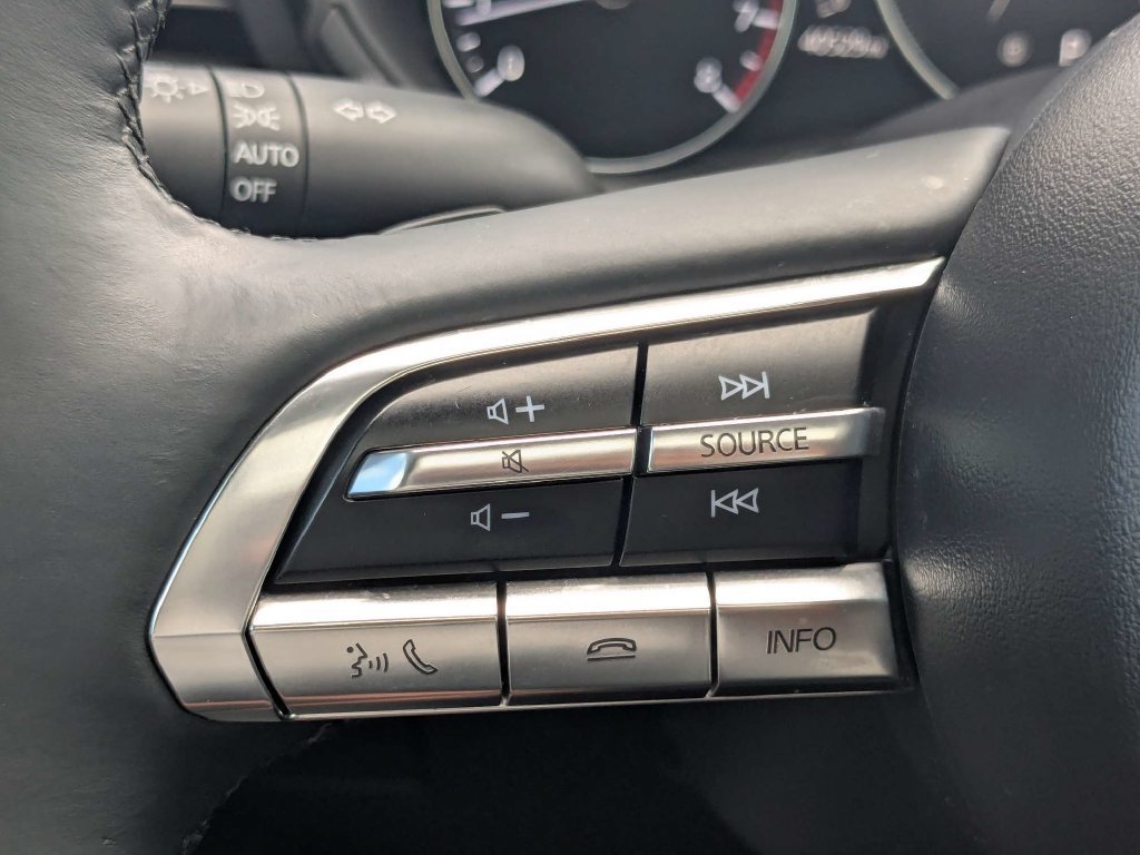 Used 2021 MAZDA MAZDA3 s FWD image 28