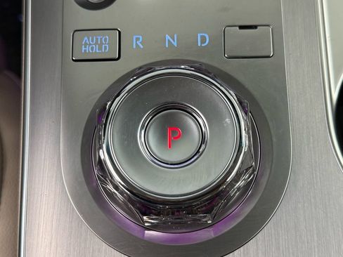 Used 2026 Genesis GV70 2.5T Select image 25