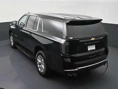 Used 2026 Chevrolet Suburban Premier AWD/4WD image 23