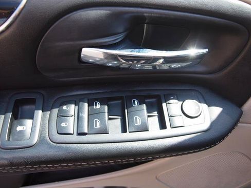 Used 2017 Dodge Grand Caravan SXT FWD image 9