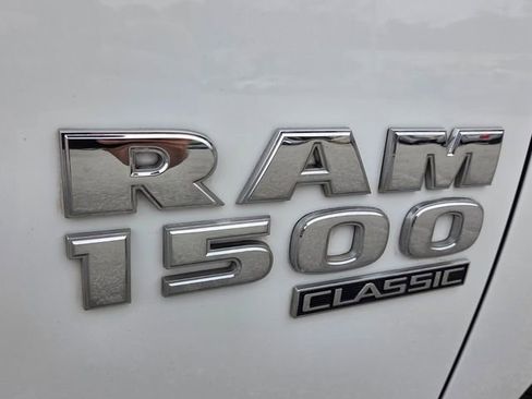 Used 2019 RAM 1500 Big Horn image 18