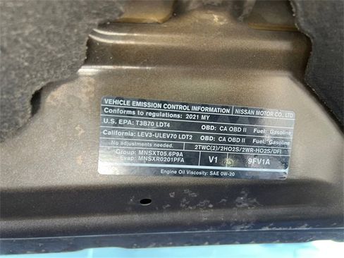 Used 2021 Nissan Titan SV w/ Accessory Utility Package image 10