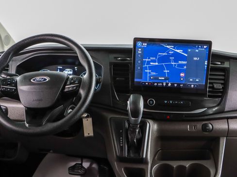 Used 2023 Ford Transit 350 XLT image 18
