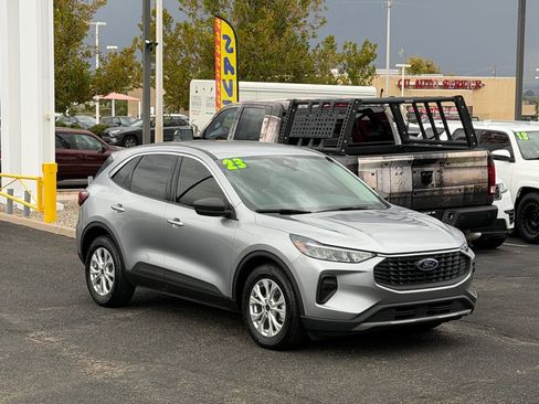 Used 2023 Ford Escape Active FWD image 4