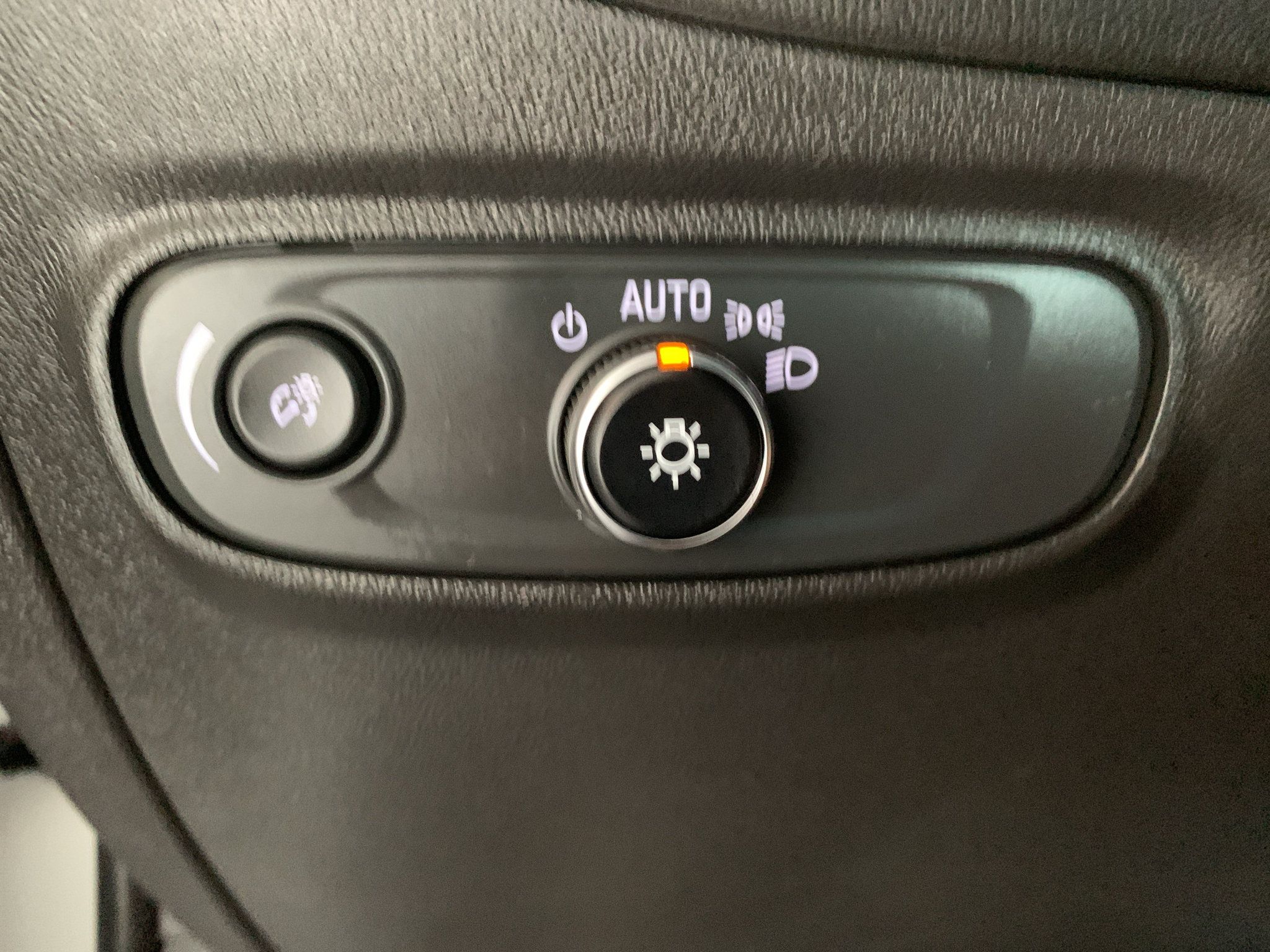 Used 2024 Chevrolet Equinox LS FWD image 27