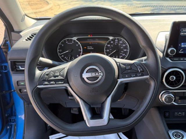 Used 2025 Nissan Sentra SV FWD image 18