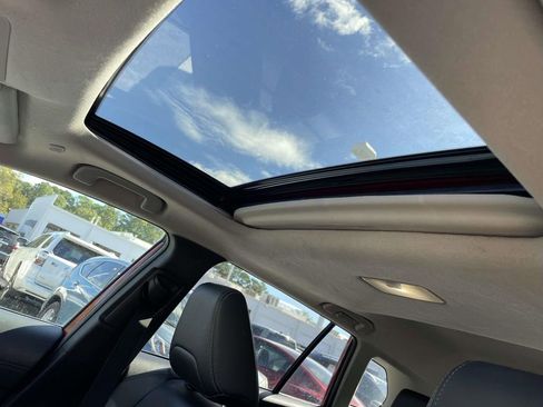 Used 2023 Toyota Corolla Cross XLE image 29