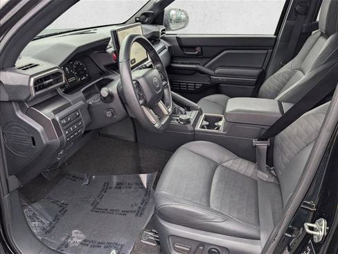 Used 2025 Toyota 4Runner TRD Off-Road Premium image 18