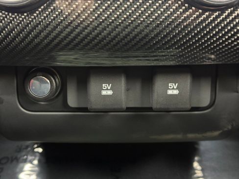 Used 2019 Land Rover Range Rover Sport SVR image 39