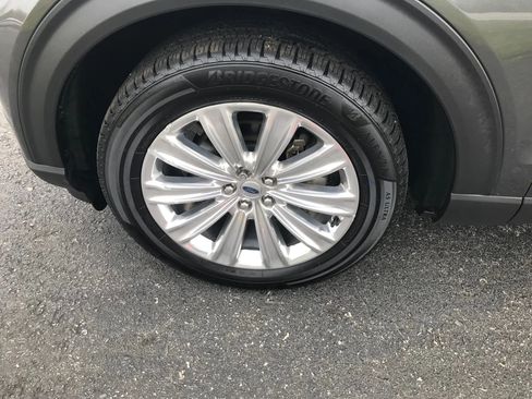 Used 2020 Ford Explorer Limited w/ Class III Trailer Tow Package image 50