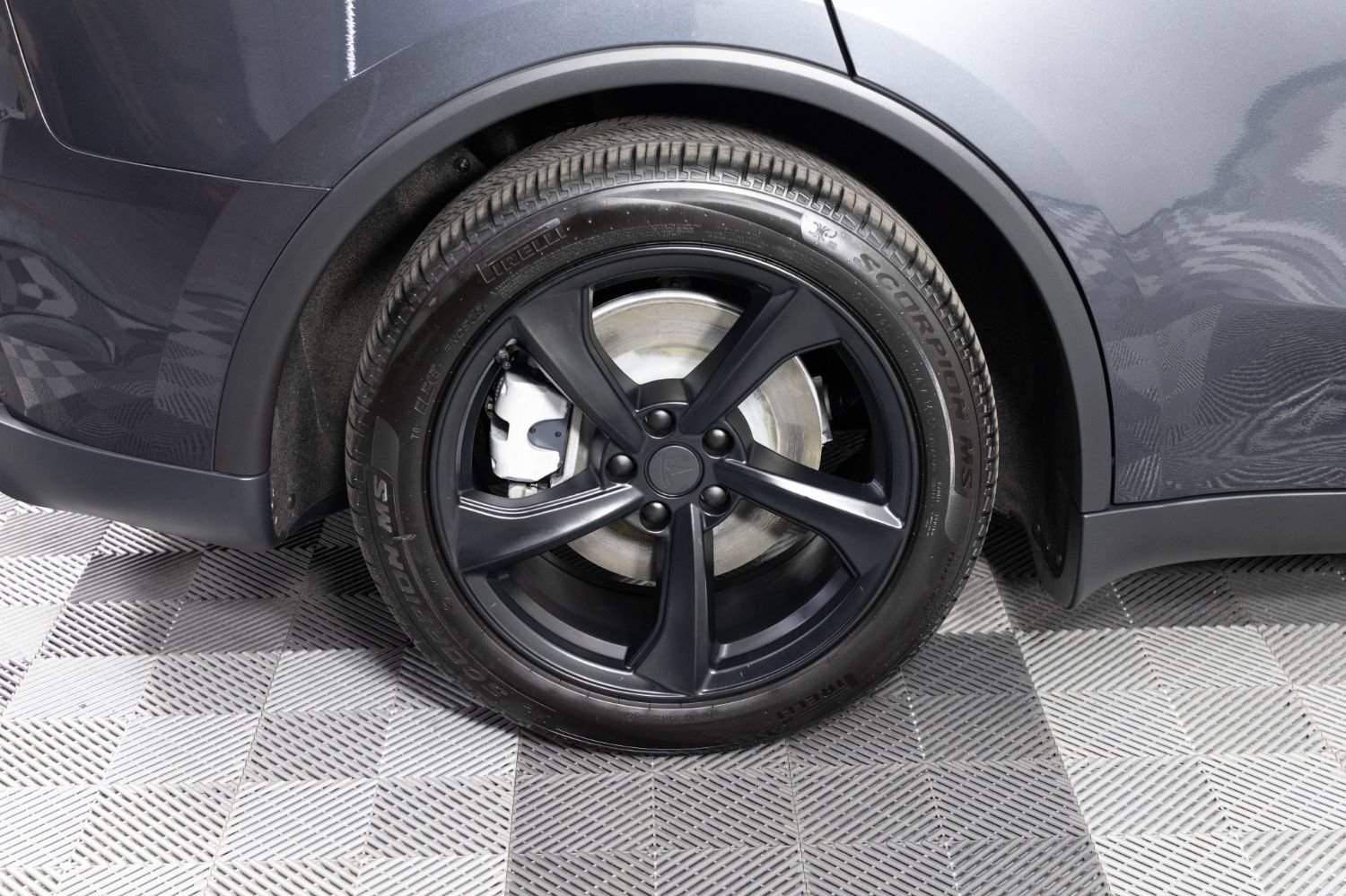 Used 2026 Tesla Model Y Long Range RWD image 38