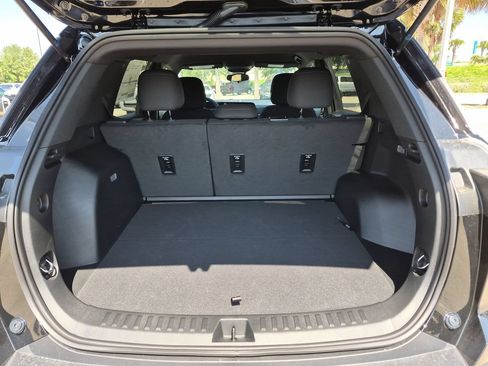 New 2026 Chevrolet Equinox LT w/ Midnight Edition FWD image 21
