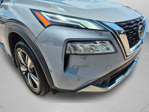 Used 2021 Nissan Rogue Platinum FWD image 37