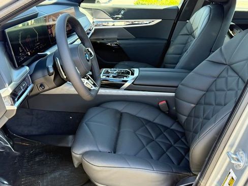 New 2026 BMW 740i 740i w/ Premium Package image 17