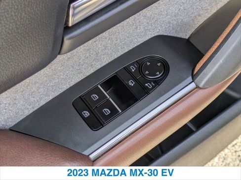 Used 2023 MAZDA MX-30 Electric w/ Premium Plus Pkg image 13