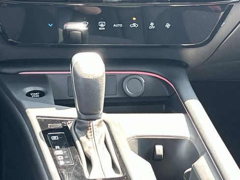 New 2026 Nissan Sentra SR w/ Floor Mat Package FWD image 24