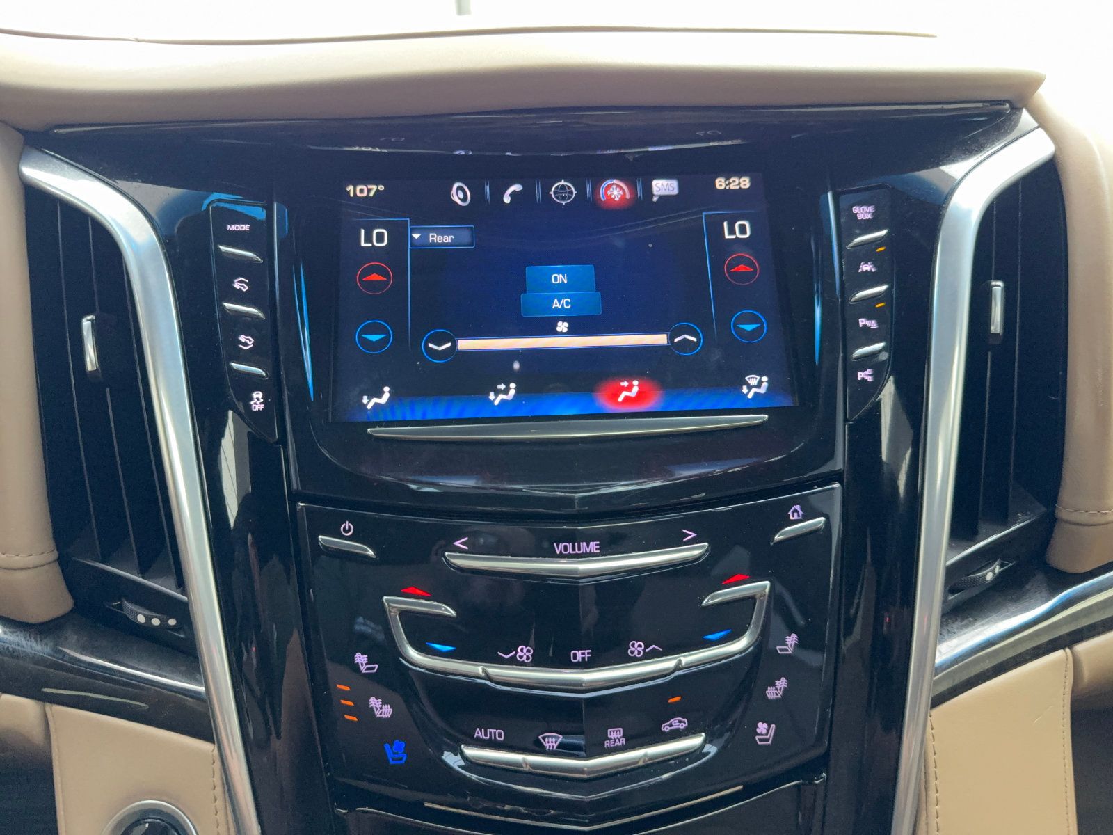 Used 2019 Cadillac Escalade Platinum AWD/4WD image 25