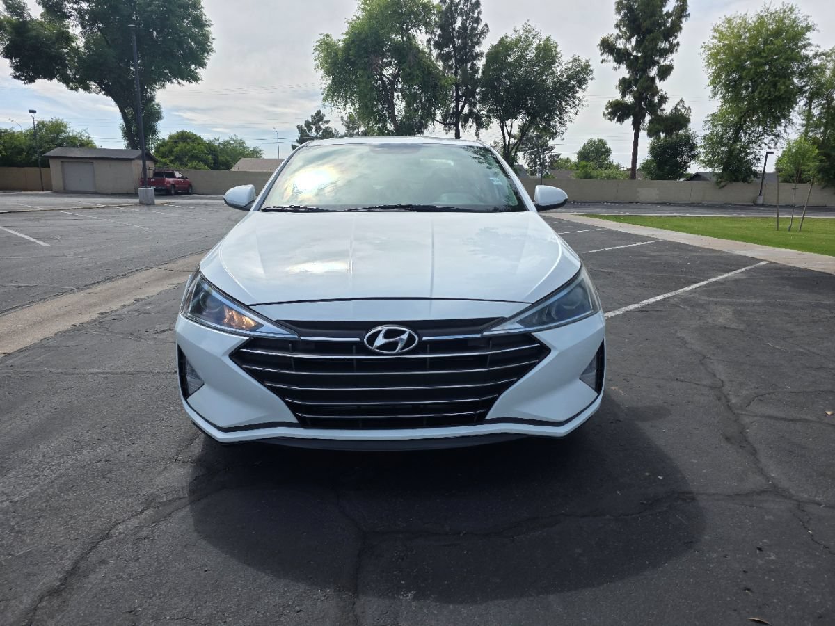 Used 2019 Hyundai Elantra SE w/ Cargo Package FWD image 9