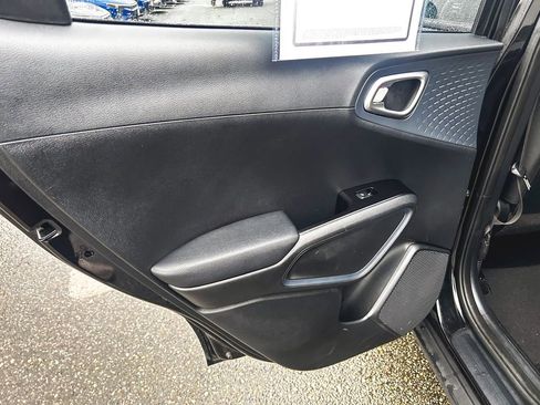 Certified 2023 Kia Soul EX image 13