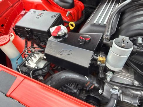 Used 2017 Dodge Challenger R/T Scat Pack RWD image 16