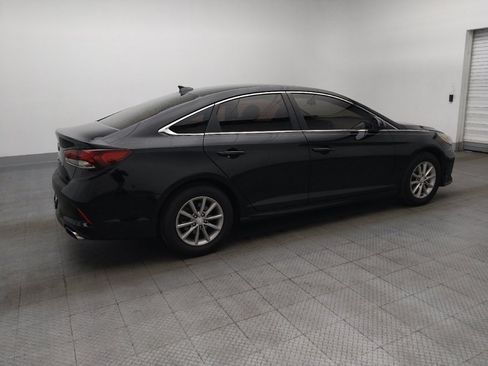 Used 2019 Hyundai Sonata SE w/ Cargo Package FWD image 10
