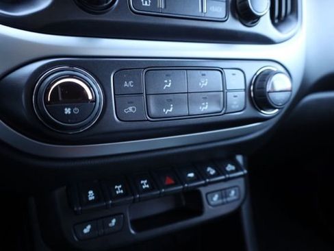 Used 2021 Chevrolet Colorado ZR2 image 27