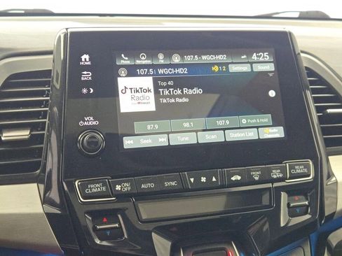 Used 2023 Honda Odyssey Touring image 27