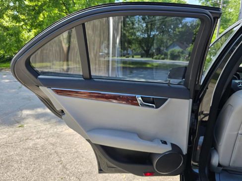 Used 2011 Mercedes-Benz C 300 C 300 Luxury 4dr Sedan image 14