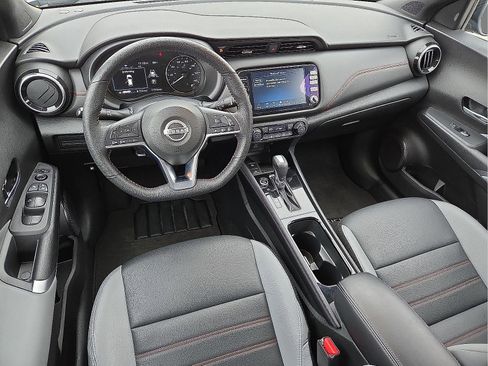 Used 2024 Nissan Kicks SR w/ SR Premium Package image 11