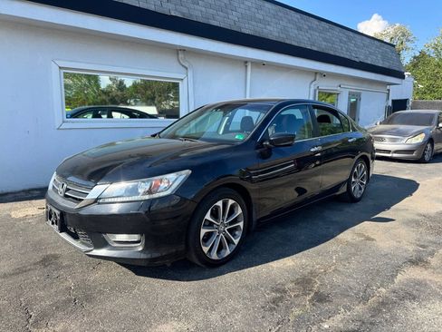 Used 2013 Honda Accord Sport image 2