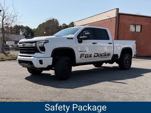 Certified 2024 Chevrolet Silverado 2500 LTZ w/ LTZ Plus Package image 8