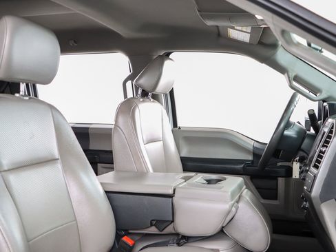 Used 2022 Ford F250 XL w/ Power Equipment Group image 27