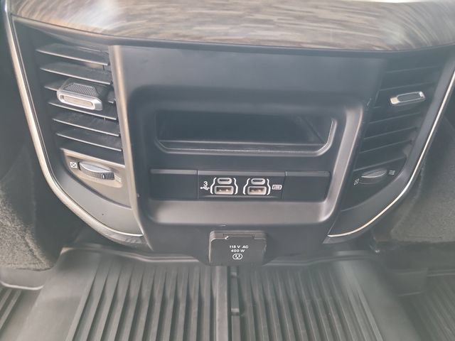 Used 2019 RAM 3500 Laramie AWD/4WD image 17