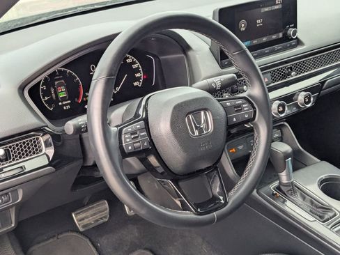 Used 2025 Honda Civic Sport image 15