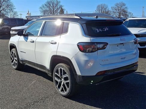 New 2024 Jeep Compass Limited w/ Elite Group image 6