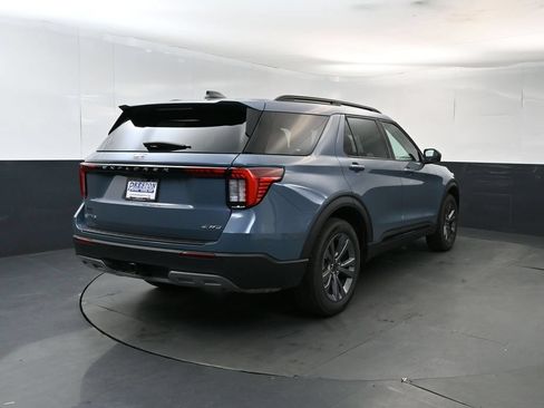New 2026 Ford Explorer Active w/ Active Comfort Package AWD/4WD image 5