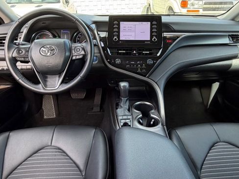 Certified 2022 Toyota Camry SE image 29