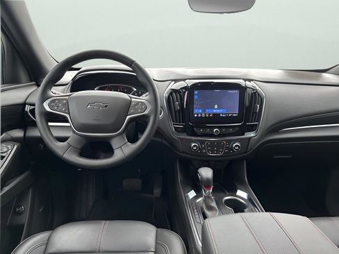 Used 2023 Chevrolet Traverse RS image 20