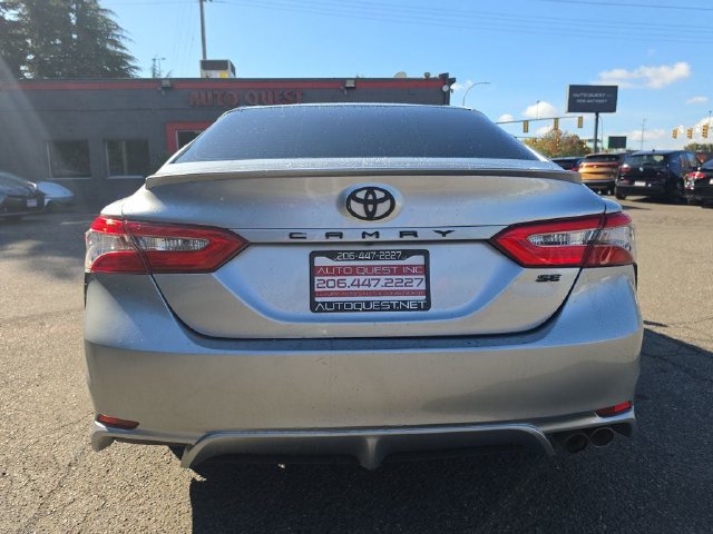 Used 2018 Toyota Camry SE FWD image 23