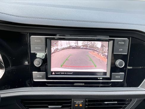 Used 2021 Volkswagen Jetta S image 25